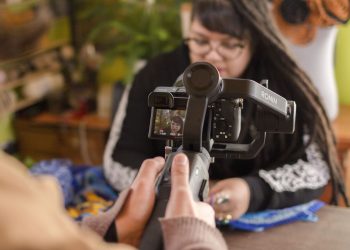 Revista Endémica estrena su nueva serie audiovisual “Joyas del Maule” con la multipremiada artista del crochet Cecilia Acevedo
