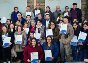 Ministra Jeannette Jara informa los alcances de ley Karin en la comuna de Linares