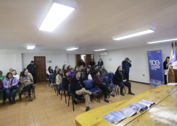 Caleta Mujer, Tejiendo Redes por la Seguridad Social”: Subsecretario Reyes dio el vamos a proyecto ante trabajadoras del mar de Pelluhue