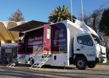 Nuevo camión limpia fosas y oficina móvil operarán en Cauquenes