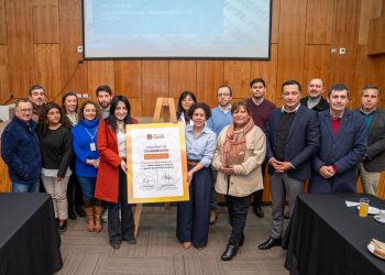 Gobernadora Regional firmó convenio para promover la inversión extranjera en la región