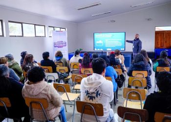 Vecinos de Rauco se capacitaron sobre el funcionamiento de las Organizaciones Sociales