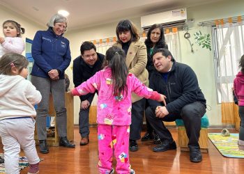 Subsecretaria Lagos refuerza en la Región del Maule la importancia de la asistencia diaria a las aulas