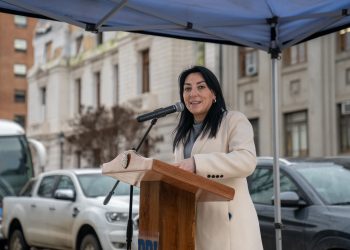 Gobernadora Cristina Bravo ratifica que pondrá en tabla Cuartel de la PDI