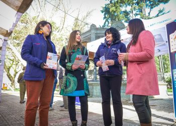 Autoridades realizan llamado a sumarse al programa Familias de Acogida del Servicio de Protección