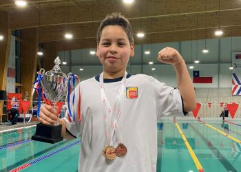 Destacado nadador talquino sigue cosechando grandes triunfos