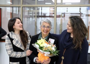 Estudiante del CFT San Agustín cumplió el sueño de ser profesional: Se tituló a los 79 años