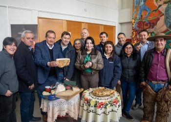 Presentan iniciativa que rescata y releva el patrimonio alimentario local