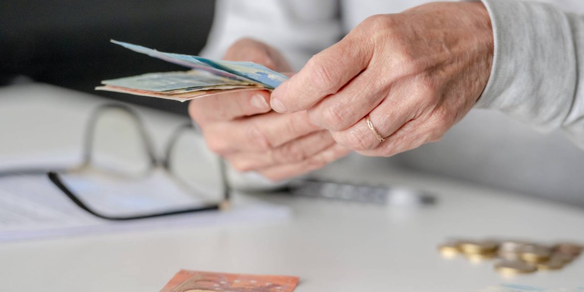 Pensiones aumentarían hasta un 50% pero el empleo formal caería un 3,4%: Posibles escenarios de la Reforma Previsional