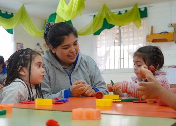Año parvulario 2025: postulación a salas cuna y jardines infantiles Integra finaliza el próximo 29 de noviembre