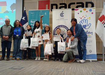 Municipalidad de Curicó realizó premiación del concurso Pinceles de Cambio 2024