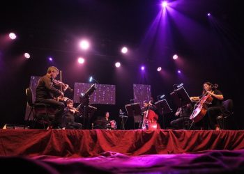 Orquesta Clásica del Maule lleva boleros, tangos y espíritu navideño a distintos rincones de Talca