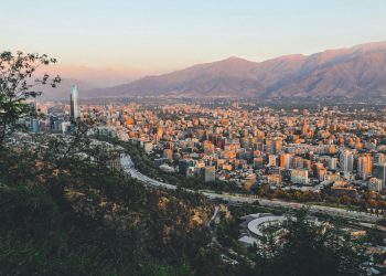 ¿Cuánto cuesta arrendar en Chile? Estudio revela las zonas más accesibles y las más costosas