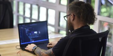 Oracle inicia inscripciones para ONE, su programa gratuito de formación en tecnología e inteligencia artificial