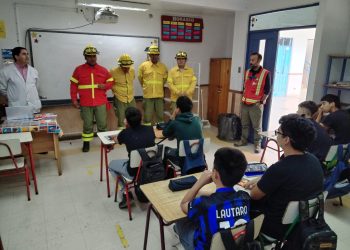 Pencahue refuerza prevención de incendios forestales; Campaña en escuelas, carreteras y radio