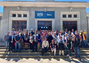 Sernatur Maule impulsa turismo inclusivo con innovador viaje en tren para personas mayores a Vichuquén