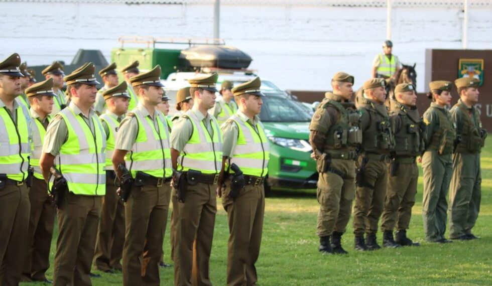 Más de 1.300 Carabineros reforzarán la seguridad de balnearios durante la temporada estival