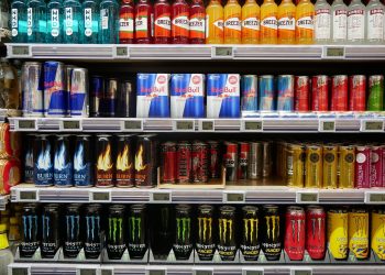 Métodos para pasar la resaca: Cuidado con las bebidas energéticas