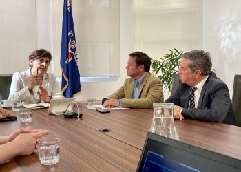 Gobernador Regional y Minsal acuerdan trabajo conjunto para disminuir listas de espera en el Maule