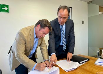 Gobernador Regional firmó compromiso con Ministro de Deporte para apoyar realización del Mundial Sub-20