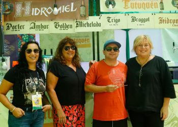 Municipalidad de Curicó reconoció trabajo de cerveceros artesanales