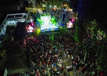 Kramer y La Factoría marcaron la  primera noche de Semana Parralina