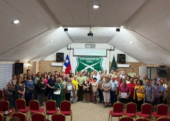 Prefecto de Carabineros de Talca se reúne con juntas de vecinos y reconoce su labor en seguridad comunitaria