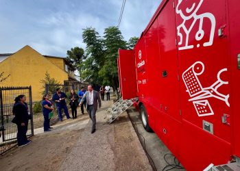 Municipalidad de Talca da el primer paso en reducción de listas de espera e implementa la clínica móvil con médicos especialistas