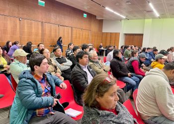 Seminario abordó relevantes alcances de la nueva ley apícola nacional