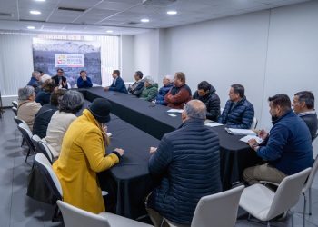 Gobernador encabezó reunión para destrabar proyectos de mejoramiento de caminos básicos en San Clemente
