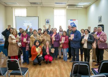Difunden guía a personas mayores: Más de 80 prestaciones y servicios del Estado disponibles en edición impresa