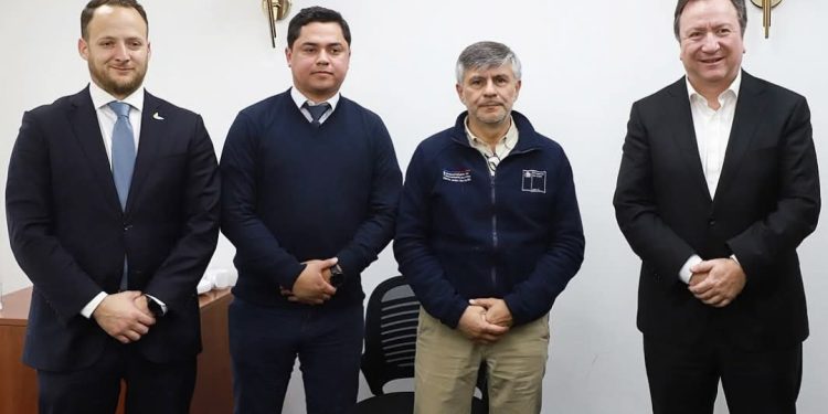 Definirán plan para retirar exceso de cables en Talca
