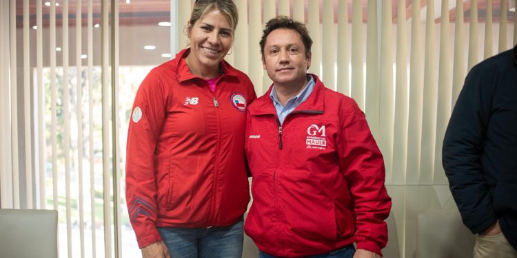 Canoísta Karen Roco se alista para brillar en Italia y Paraguay
