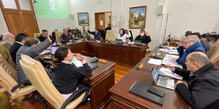 Municipio aprueba  recursos para reconocidas organizaciones de Curicó