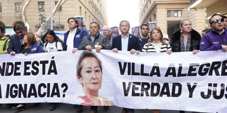Marcha nacional por concejal desaparecida en Villa Alegre
