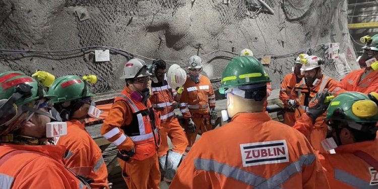 Un muerto y 5 desaparecidos en mina Andesita de El Teniente por derrumbe tras temblor