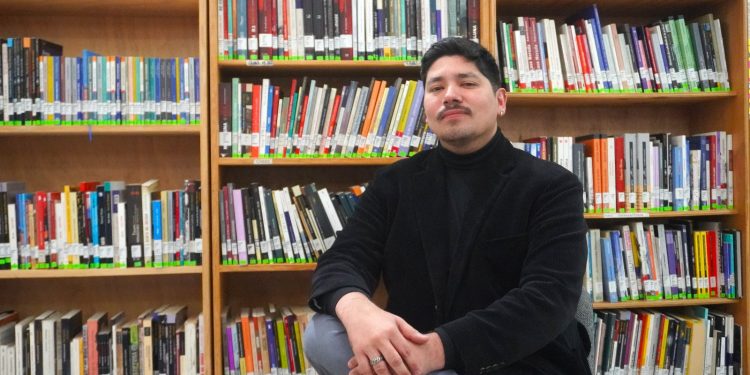 Alejandro Herrera asume como nuevo director de la Biblioteca Regional del Maule