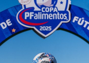 Talca da el puntapié inicial a la 20va edición del torneo de fútbol escolar Copa PFalimentos