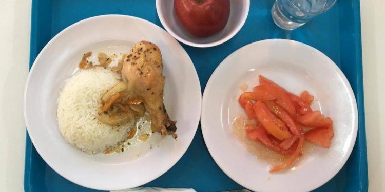 Junaeb da a conocer plan de acción para la entrega de alimentación escolar este martes ante paro de manipuladoras