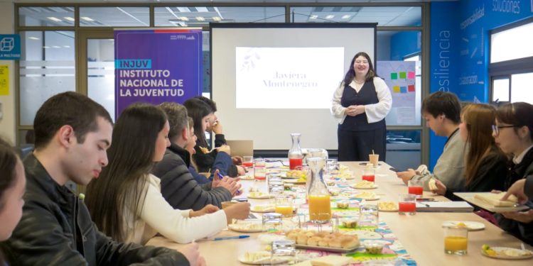 INJUV celebró el día internacional de las juventudes con más de 30 líderes regionales