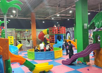 Rotary Club Talca regalonea a más de 400 niños en su mes