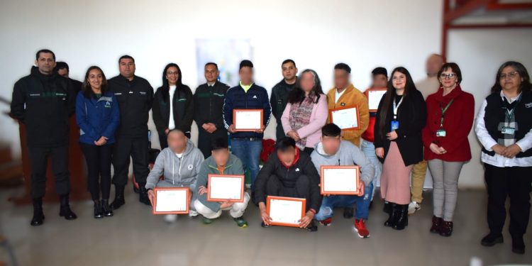 Privados de libertad del Penal de Talca, se certificaron de cajeros, en busca de oportunidades al salir en libertad