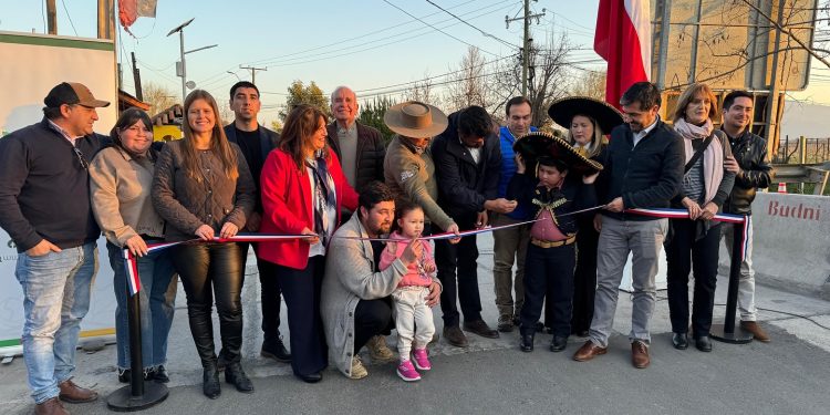 Inauguran nuevos equipamientos para la comunidad de Sagrada Familia