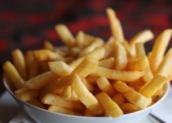 Las papas fritas se consolidan como el acompañamiento más pedido en Chile: más de 10 millones de porciones vendidas en un año