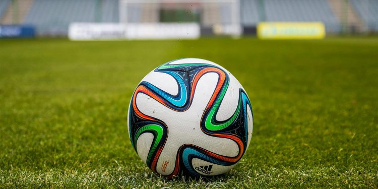 Por qué cada vez más chilenos están siguiendo a la Liga argentina