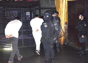 Encuentran 34 armas blancas en allanamiento a Cárcel de Talca