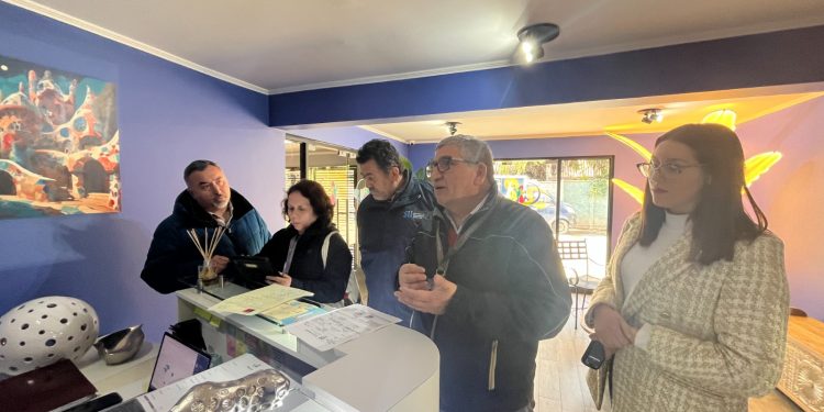 Fiscalizan alojamientos informales en Talca promoviendo el turismo formal y seguro en el marco del Mundial Sub-20