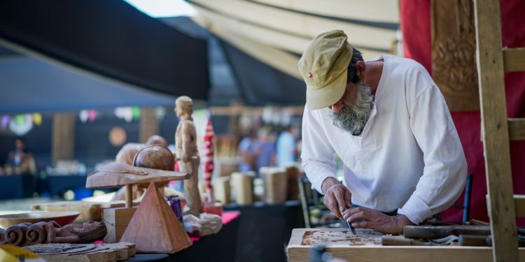 Artesanos pueden postular a la 26ª Feria del Folclor de Huilquilemu