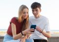 La tecnología impulsa nuevas formas de violencia en el pololeo adolescente
