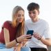La tecnología impulsa nuevas formas de violencia en el pololeo adolescente